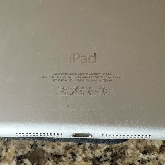 iPad mini - Picture 7 of 9